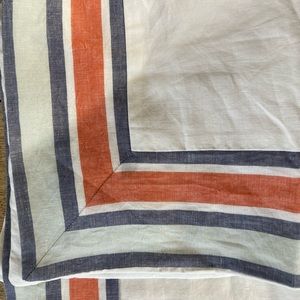 Ballard designs king duvet with 2 king shams, 3 euro (not yet pictured)